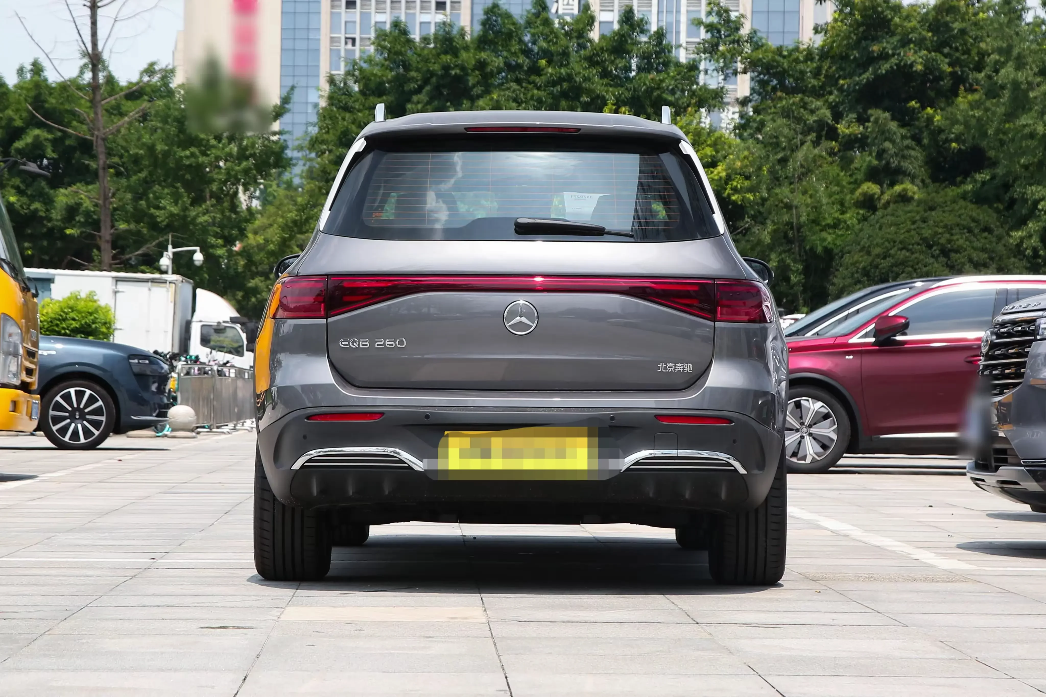 Mercedes-Benz EQB