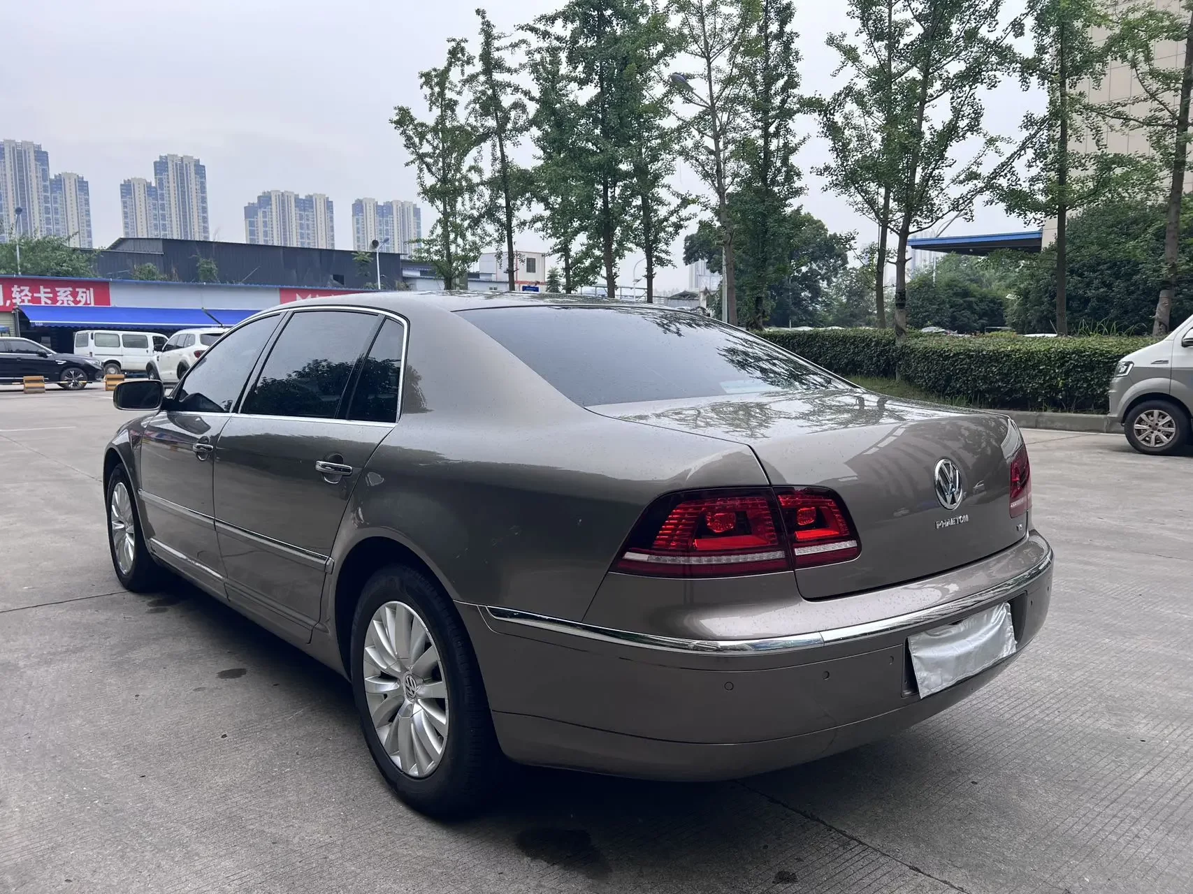 Volkswagen Phaeton / Phideon