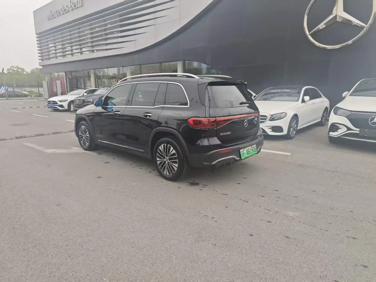 Mercedes-Benz EQB