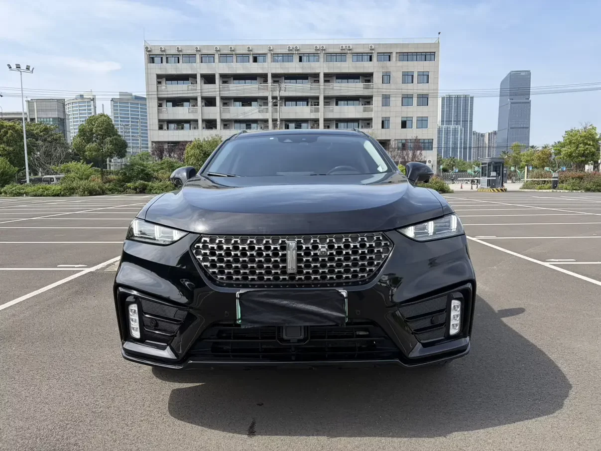 Wey Wei brand VV7 PHEV