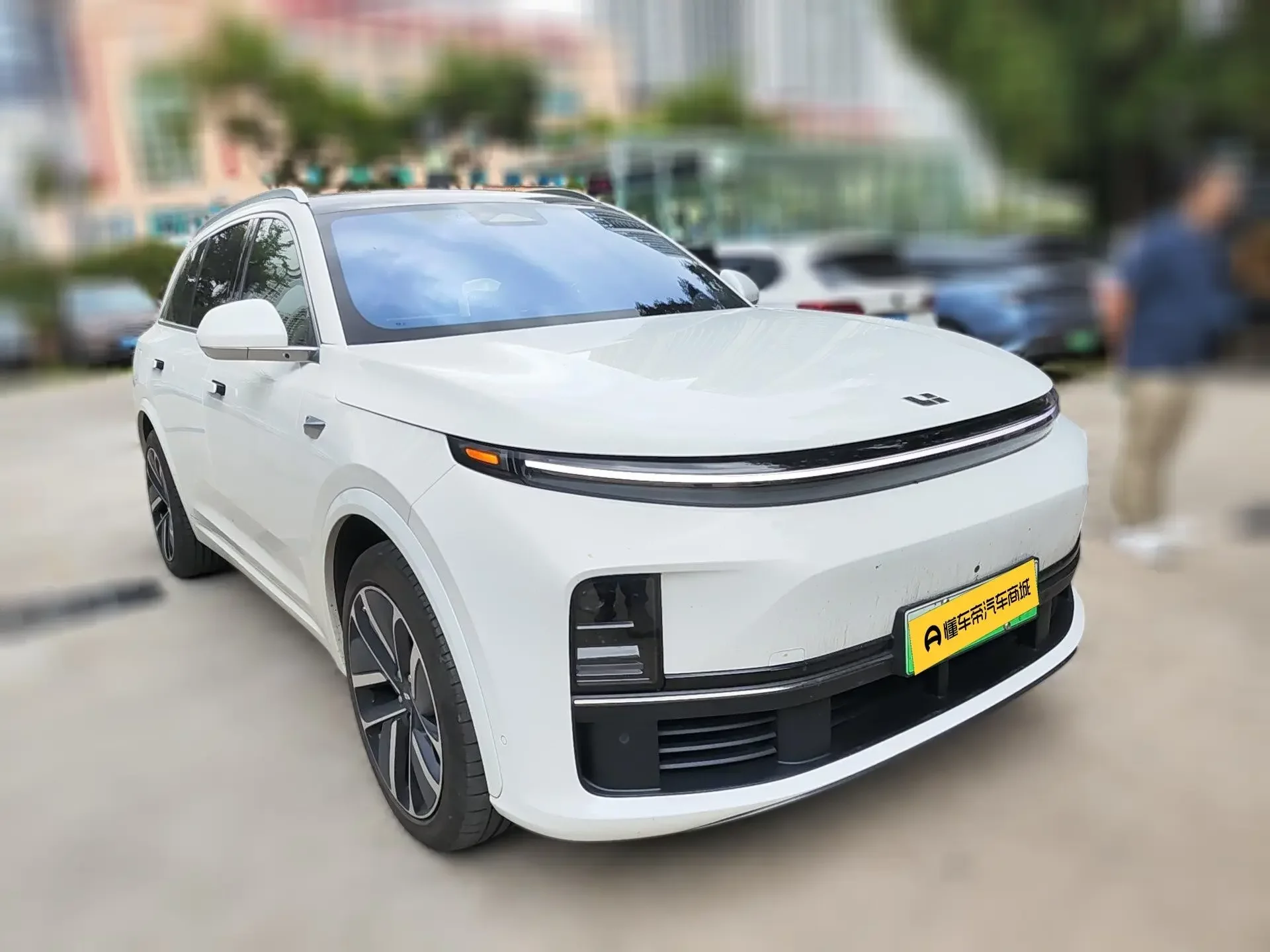Lixiang L7