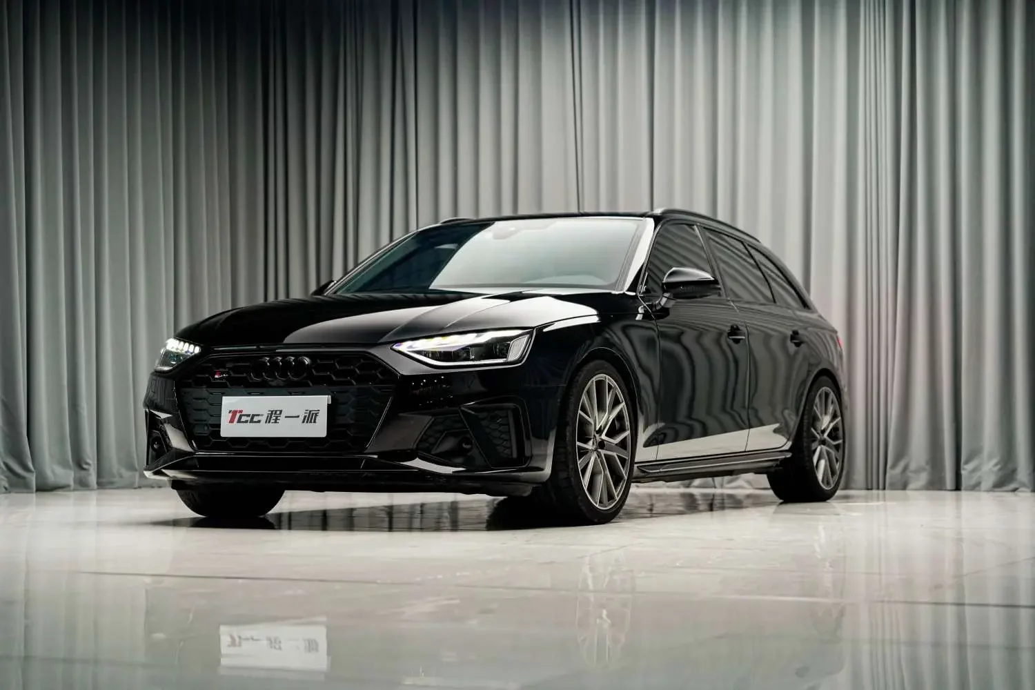 Audi S4