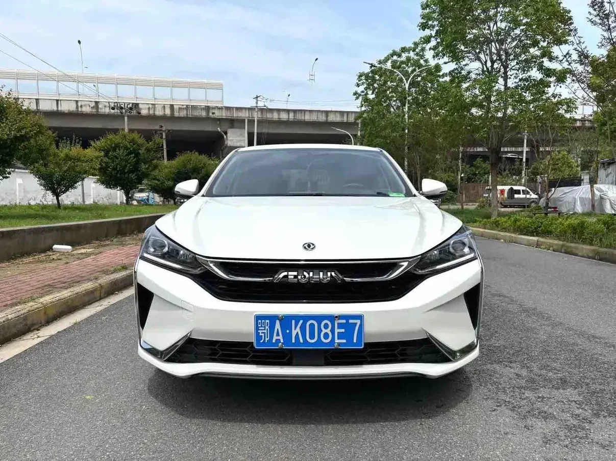 Dongfeng Yixuan