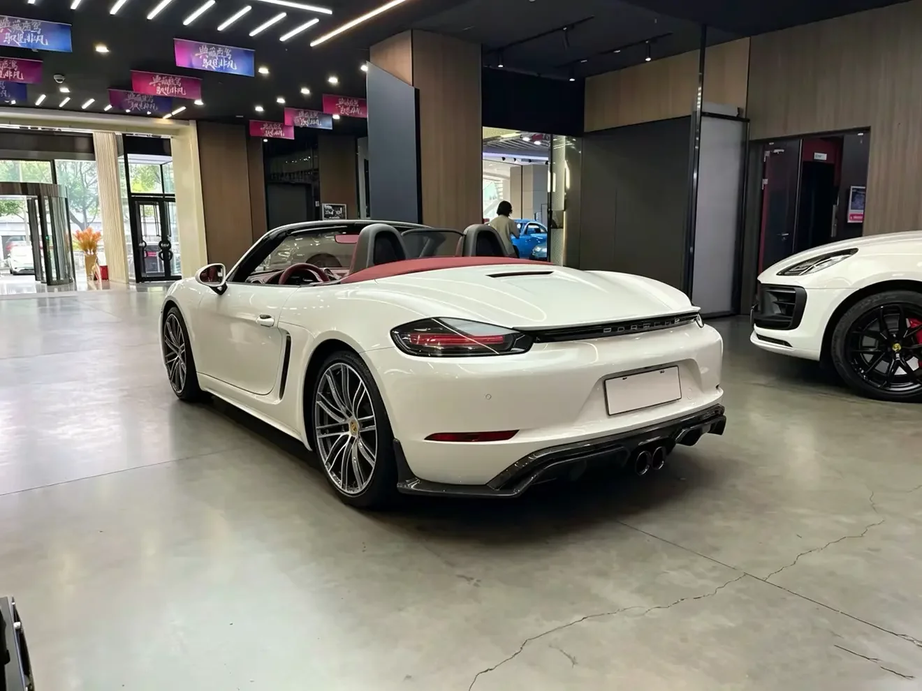 Porsche 718