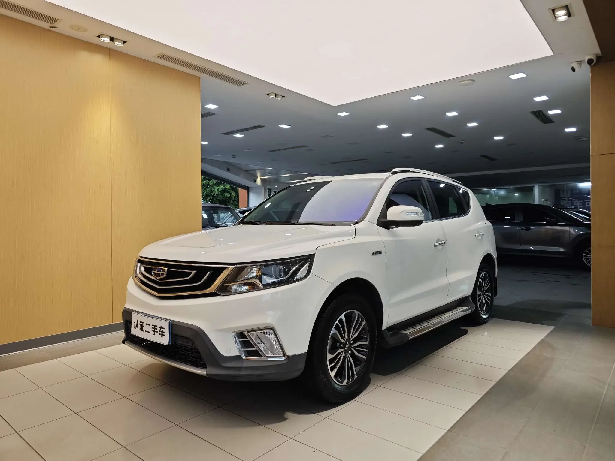 Geely Vision X6