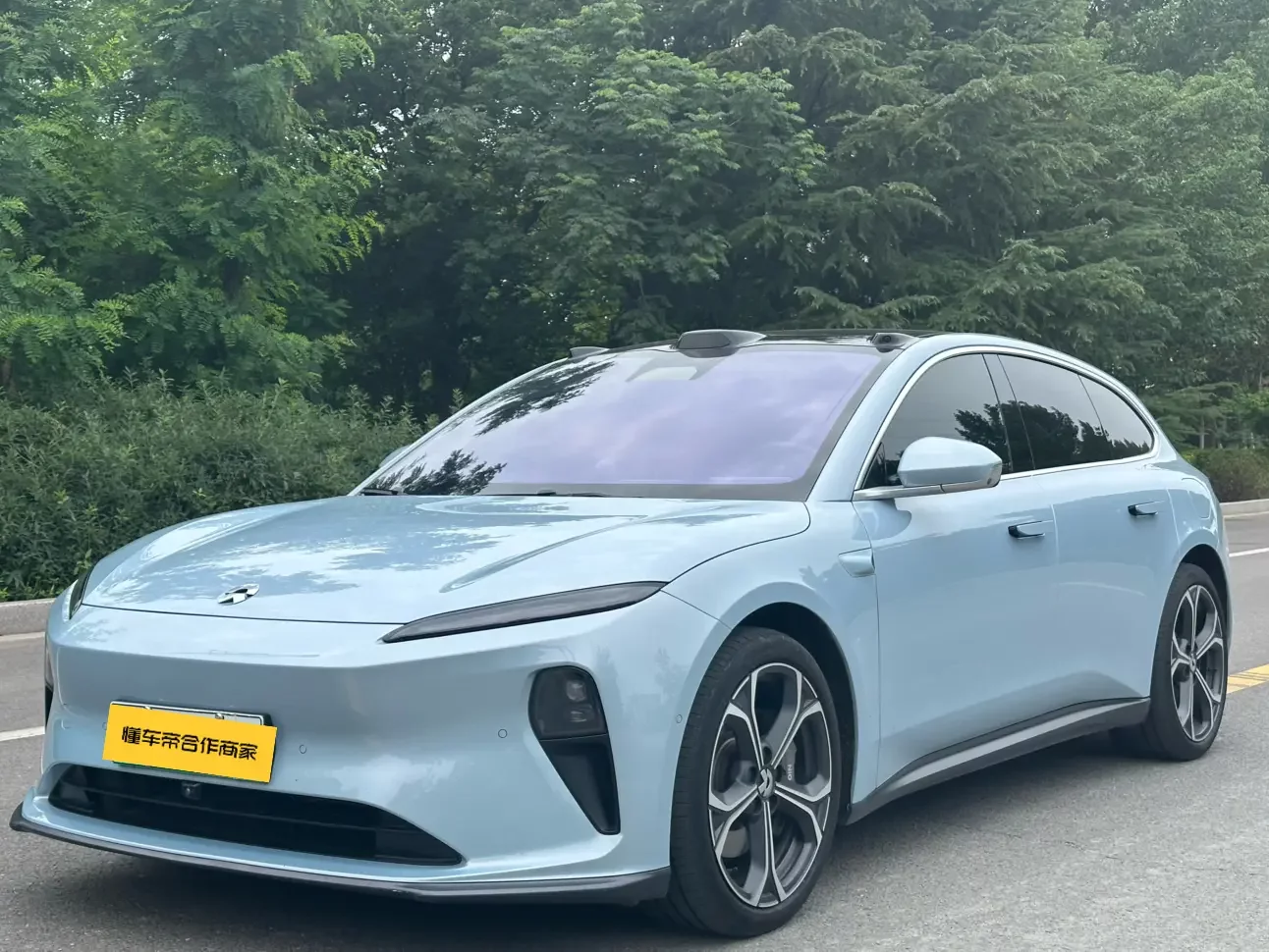 NIO ET5T  из Китая