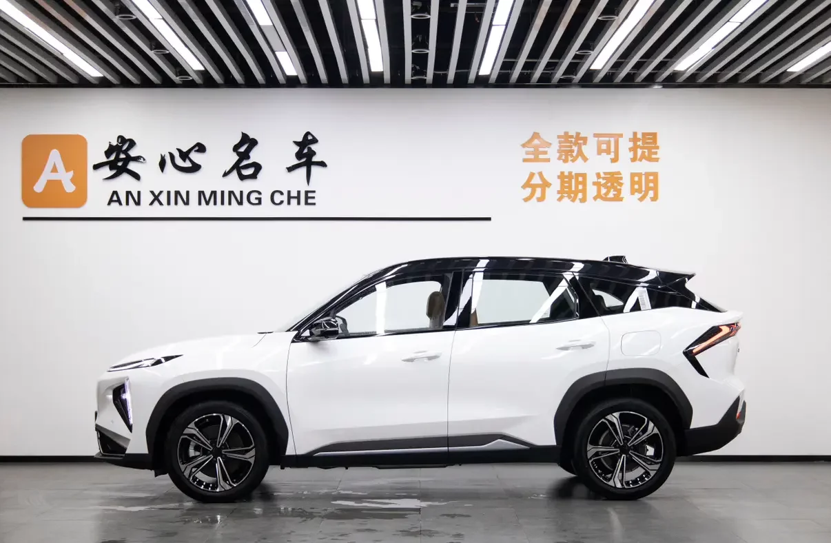 Geely Galaxy L7