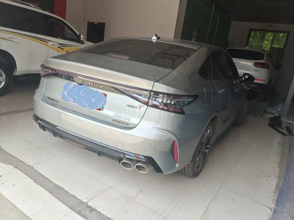 Chery Arrizo 8