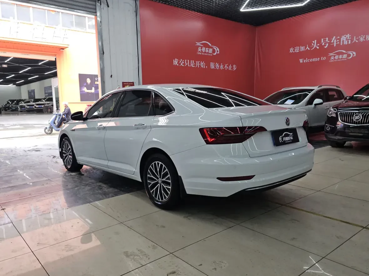 Volkswagen Sagitar