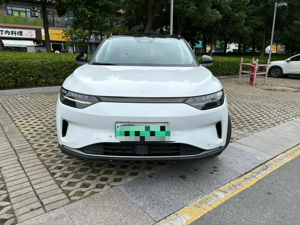 Leapmotor Zero running C11