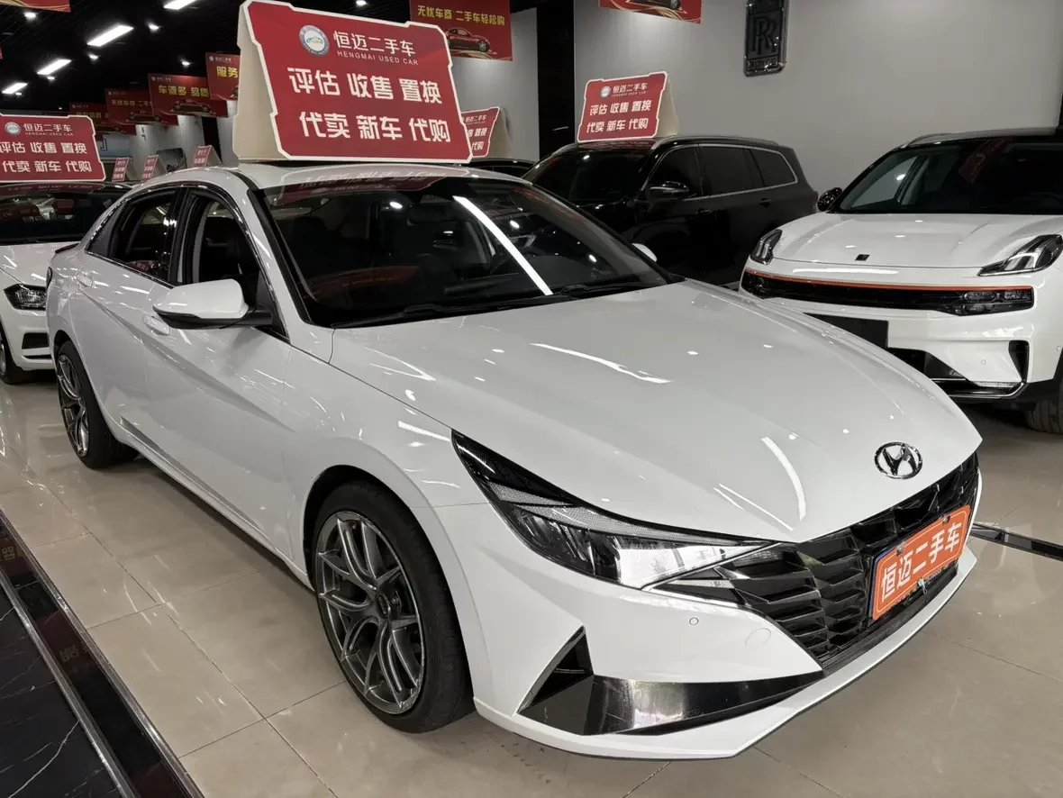 Hyundai Elantra
