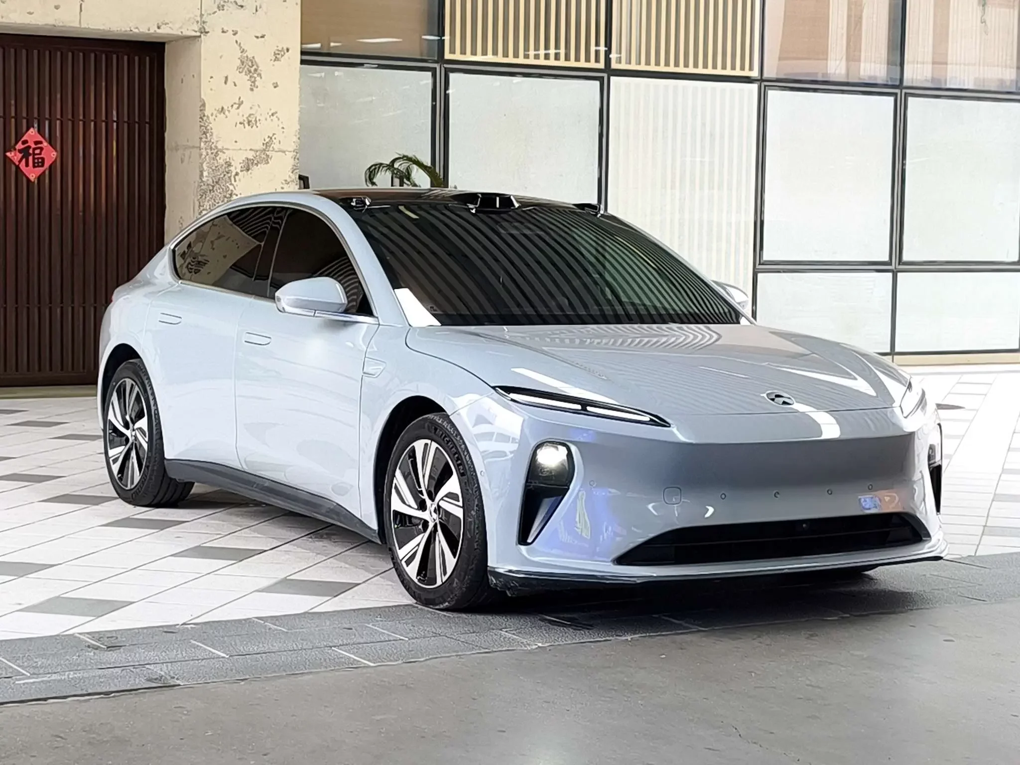NIO ET5