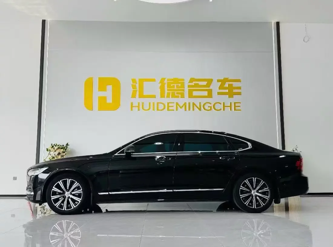 Volvo S90