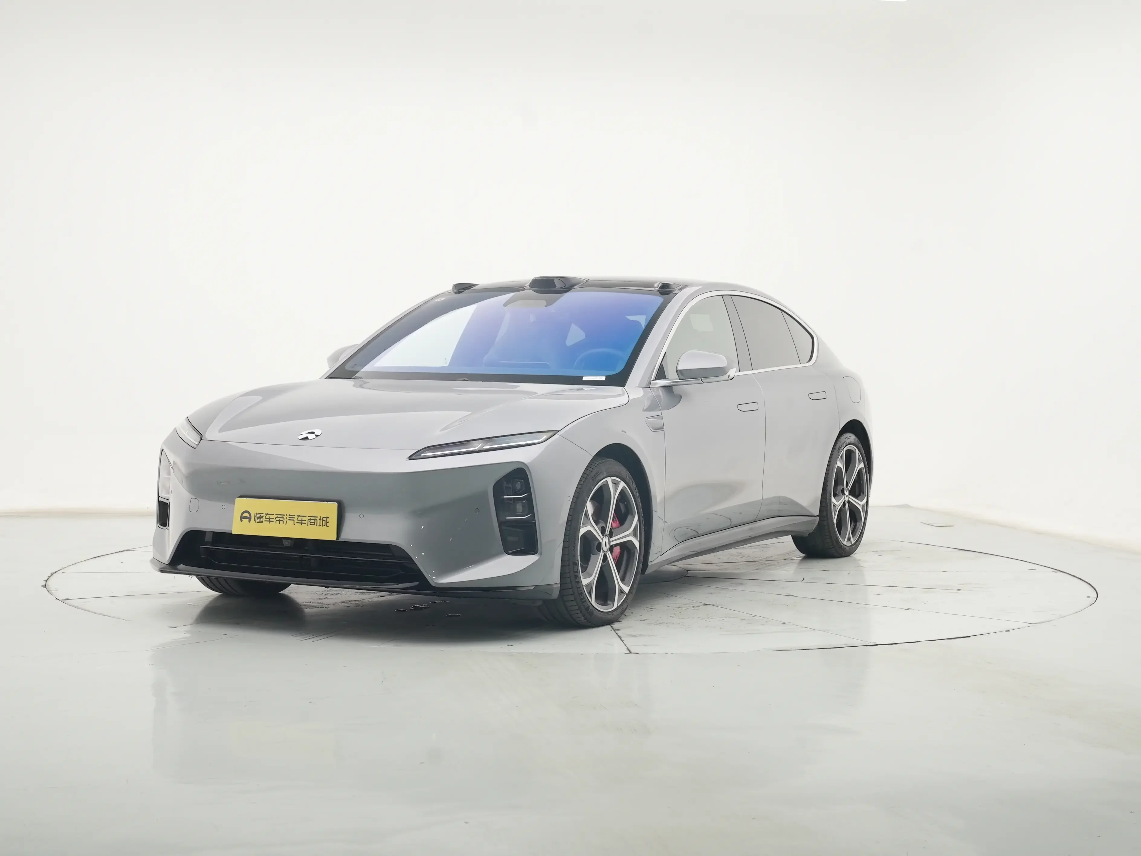 NIO ET5