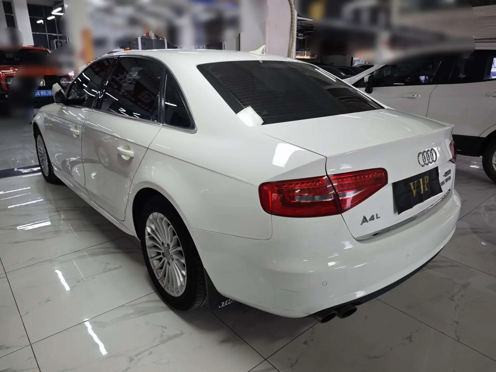 Audi A4L