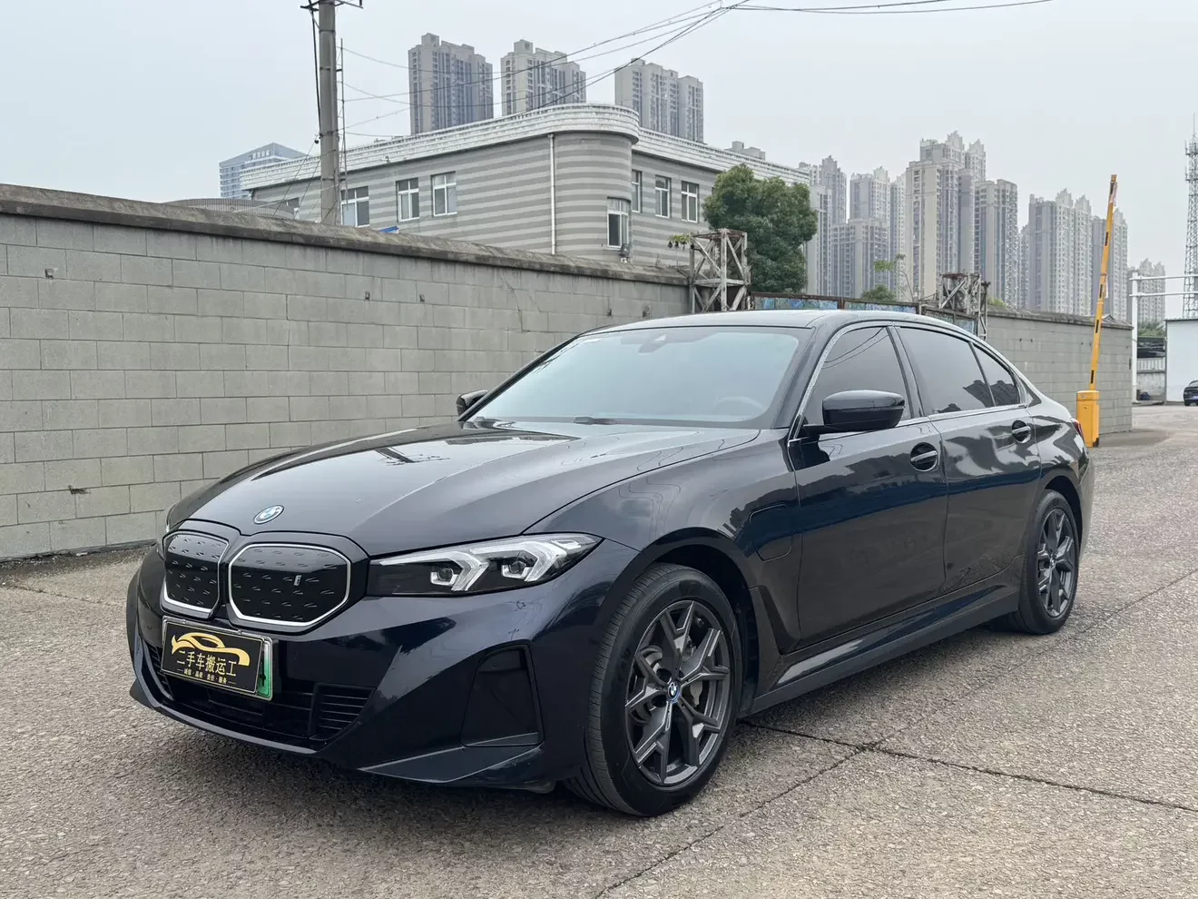 BMW i3