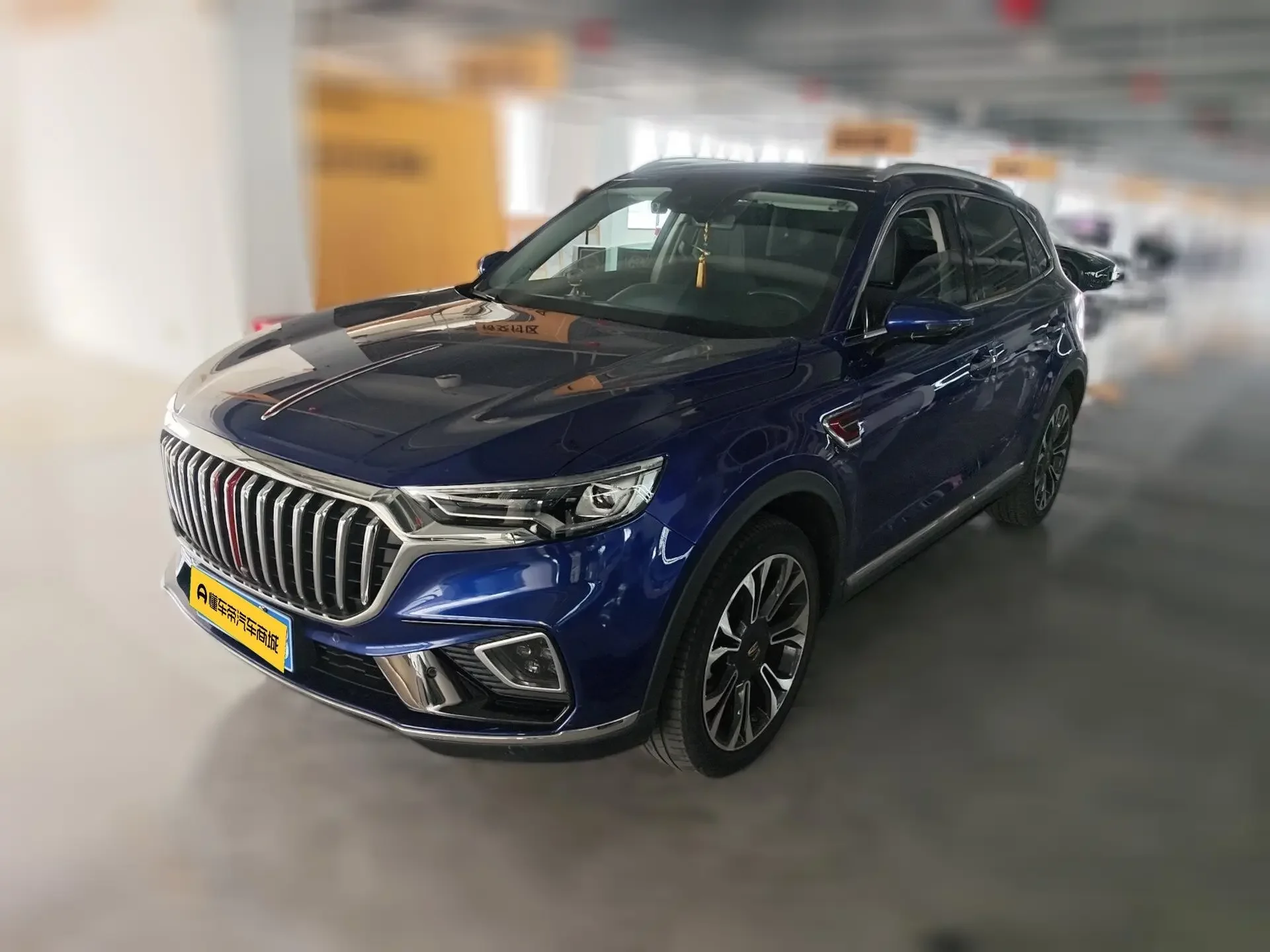 Hongqi HS5