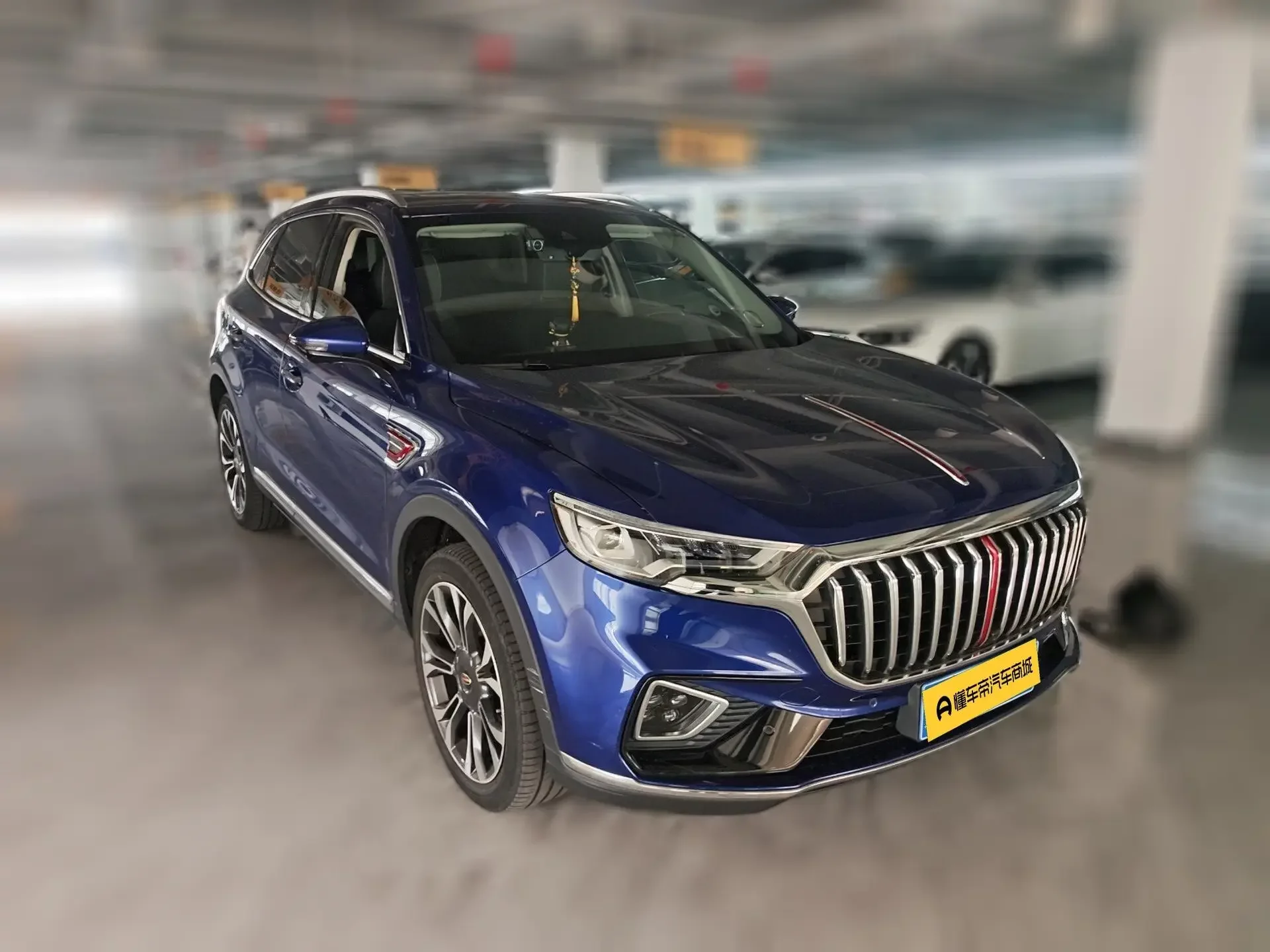 Hongqi HS5