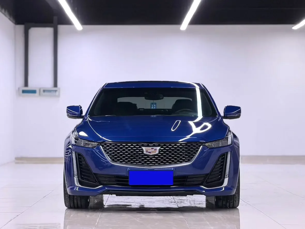 Cadillac CT5  из Китая