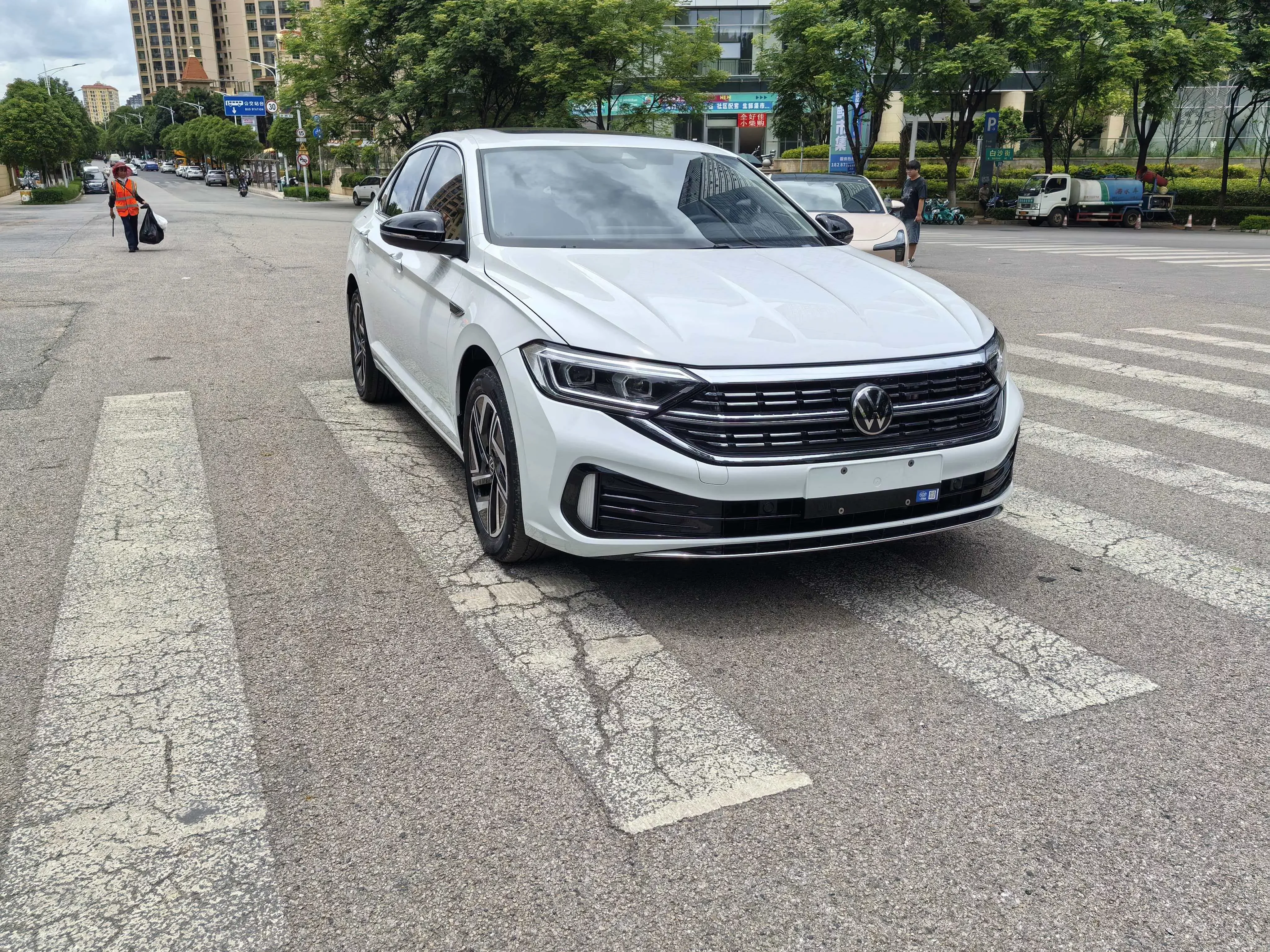 Volkswagen Sagitar