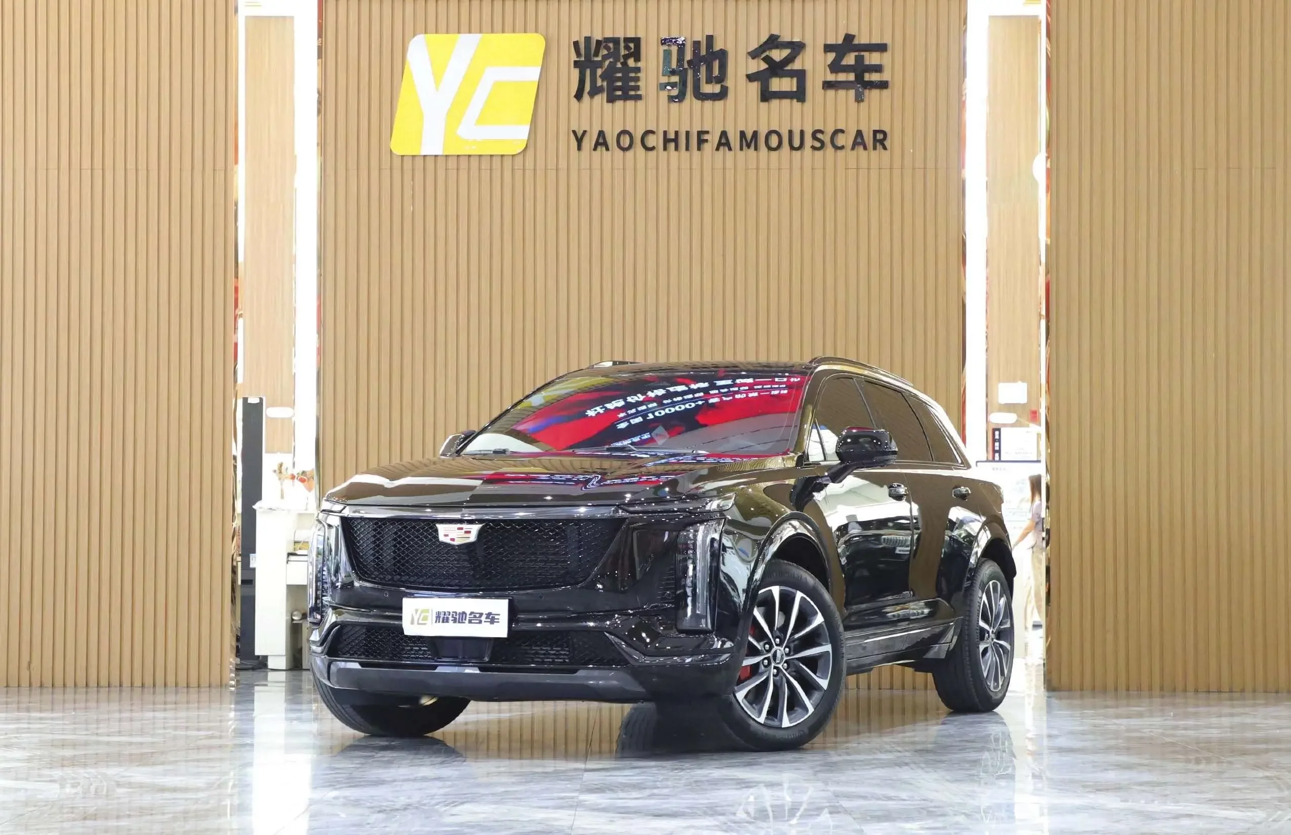 Cadillac XT5  из Китая