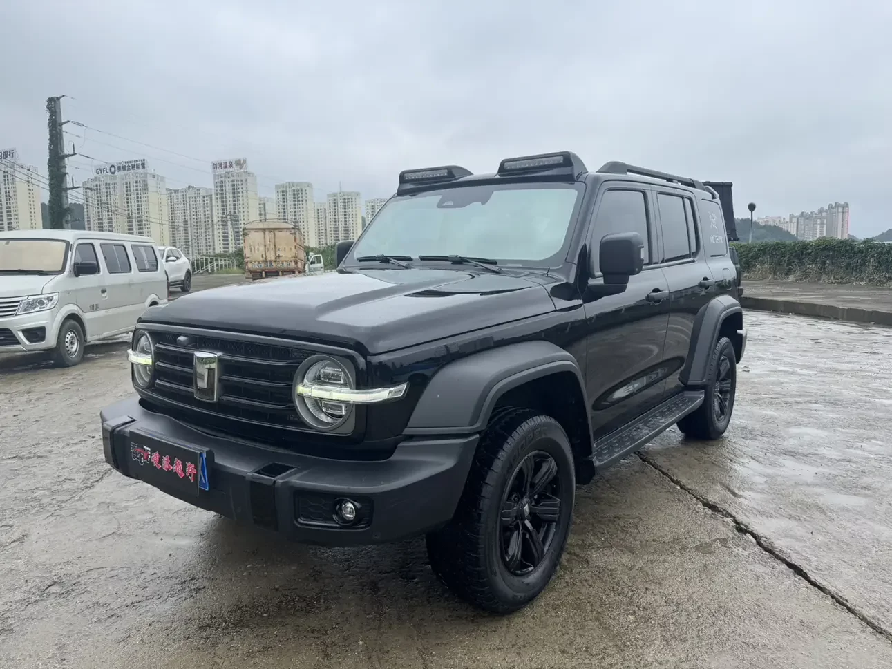 Tank 300