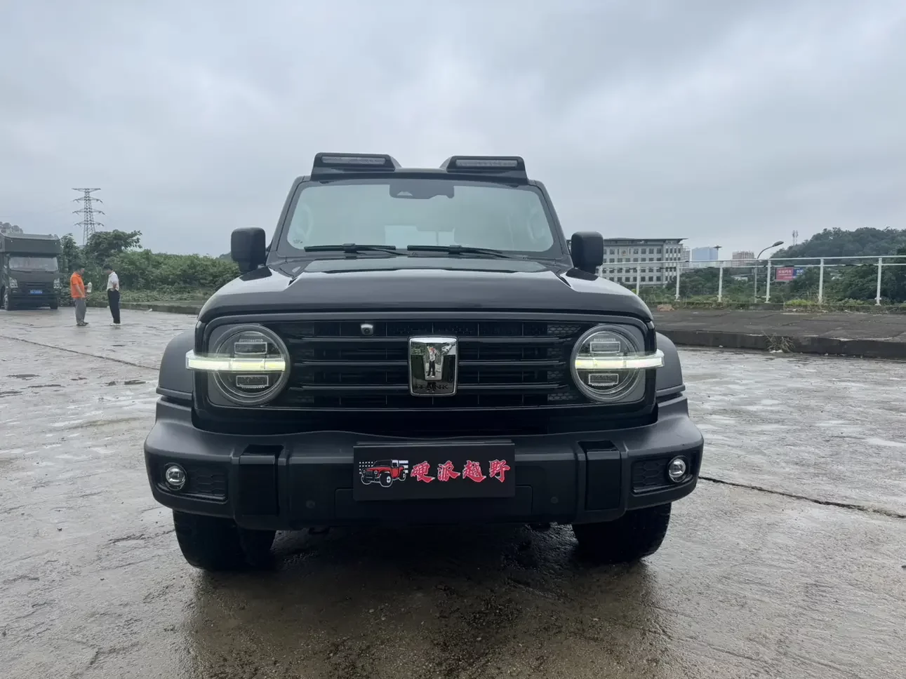Tank 300