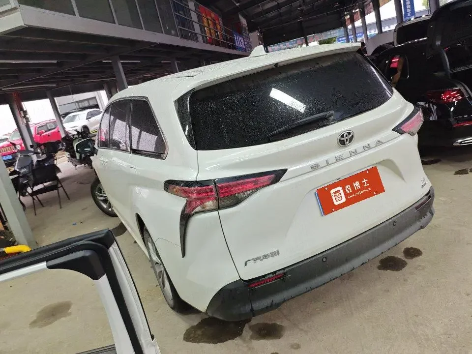 Toyota Sienna