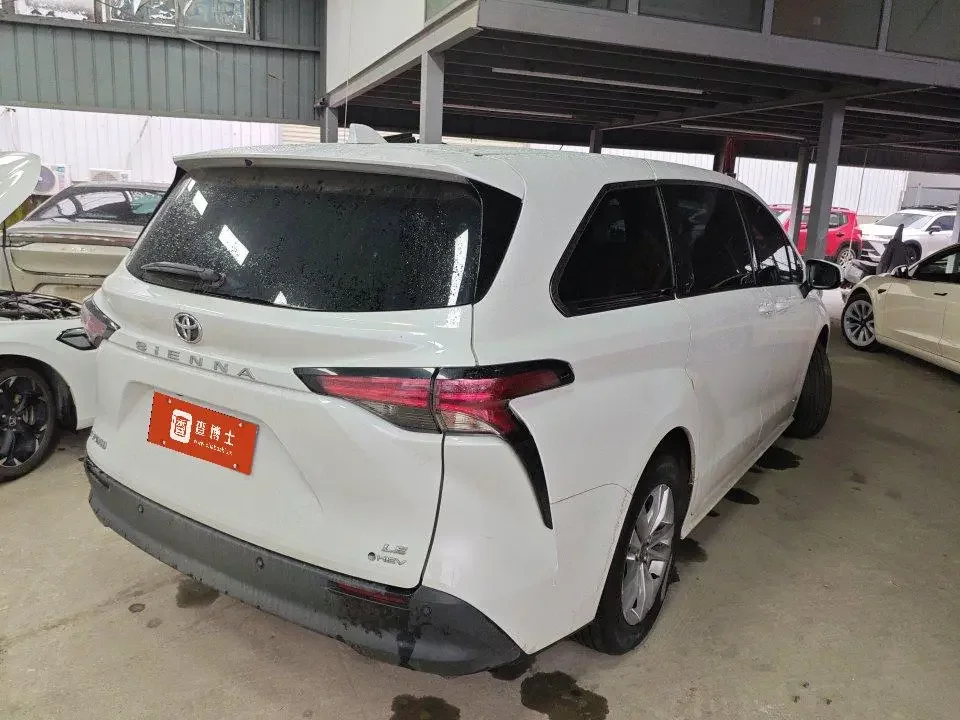Toyota Sienna