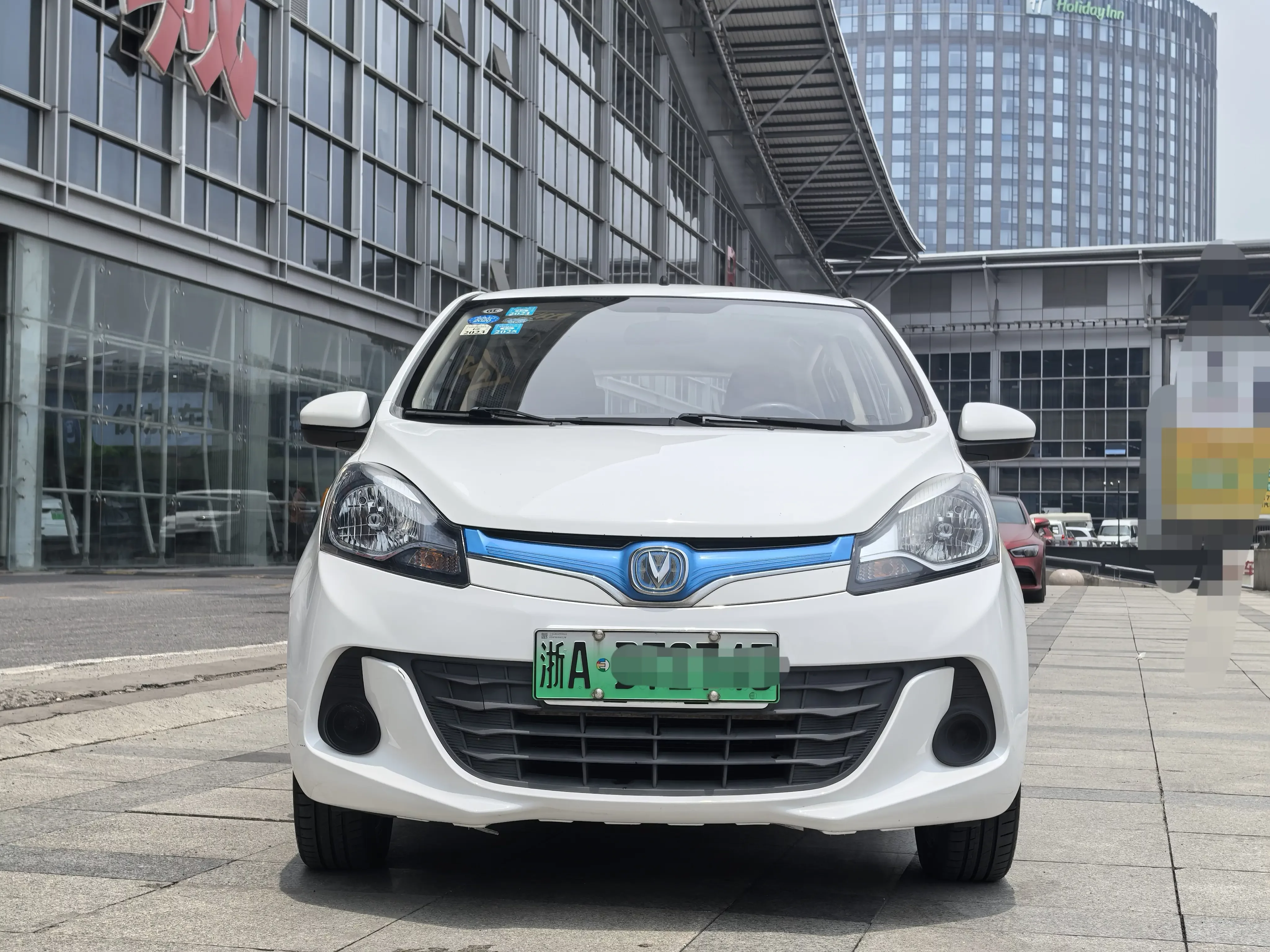 Changan Benben EV  из Китая