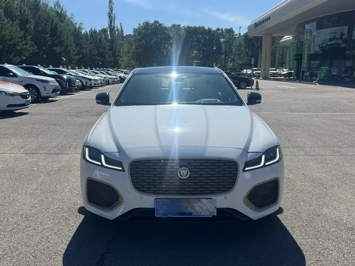 Jaguar XFL  из Китая