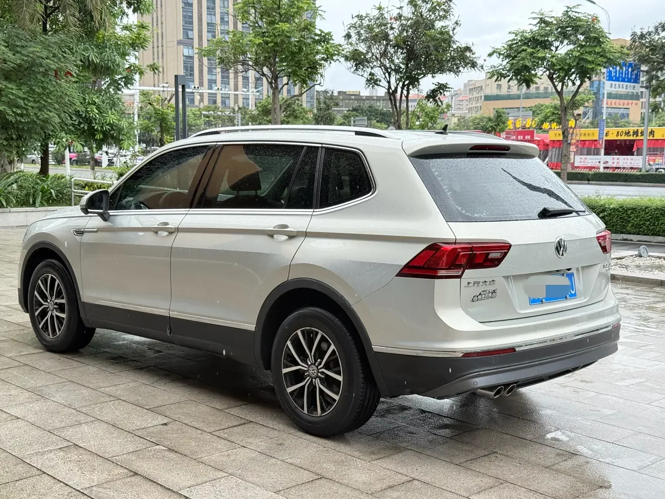 Volkswagen Tiguan L