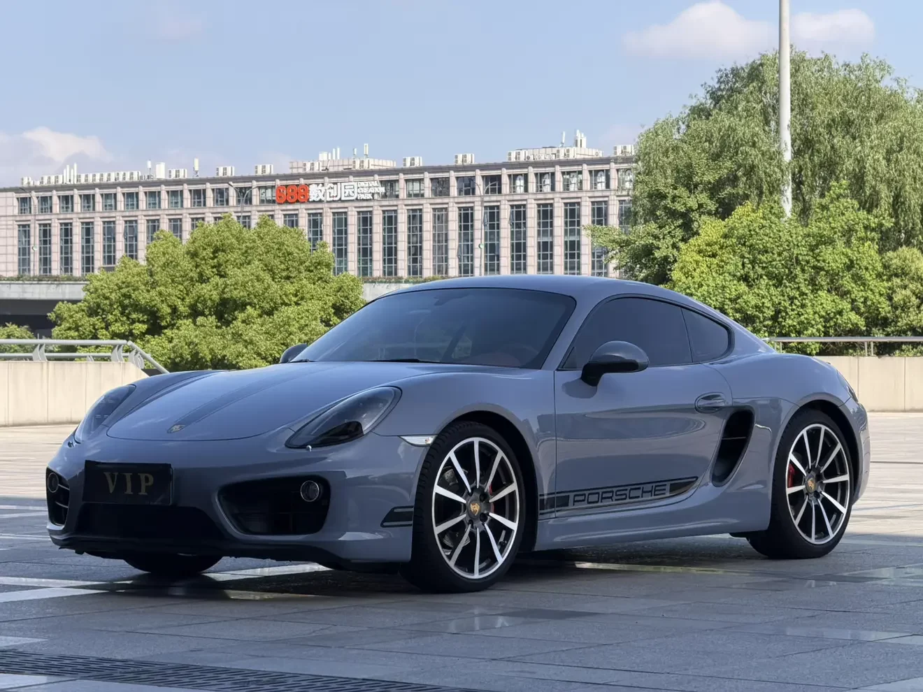 Porsche Cayman