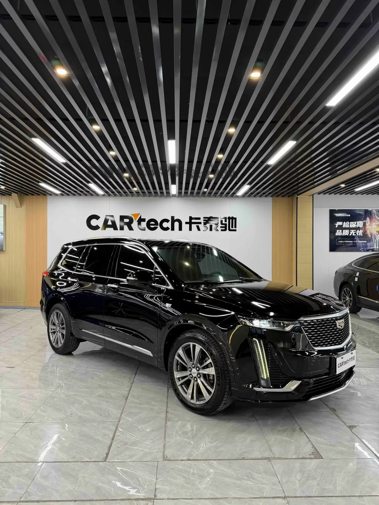 Cadillac XT6