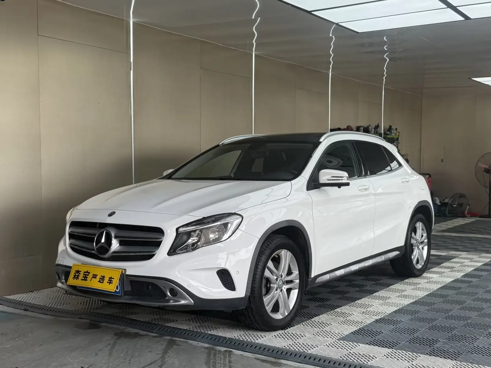 Mercedes-Benz GLA