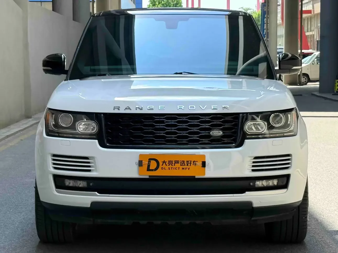 Land Rover range rover