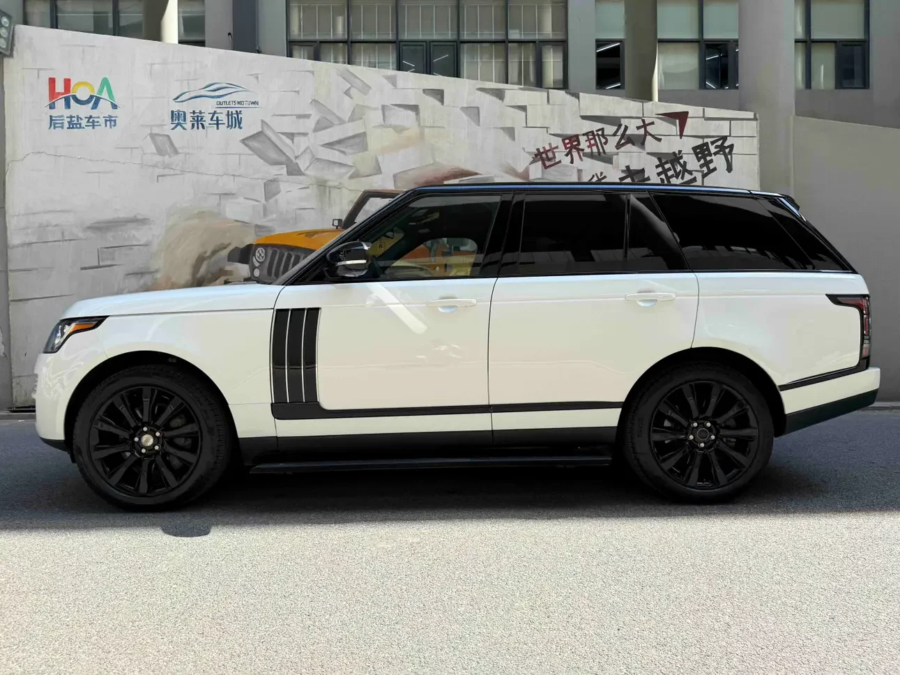 Land Rover range rover