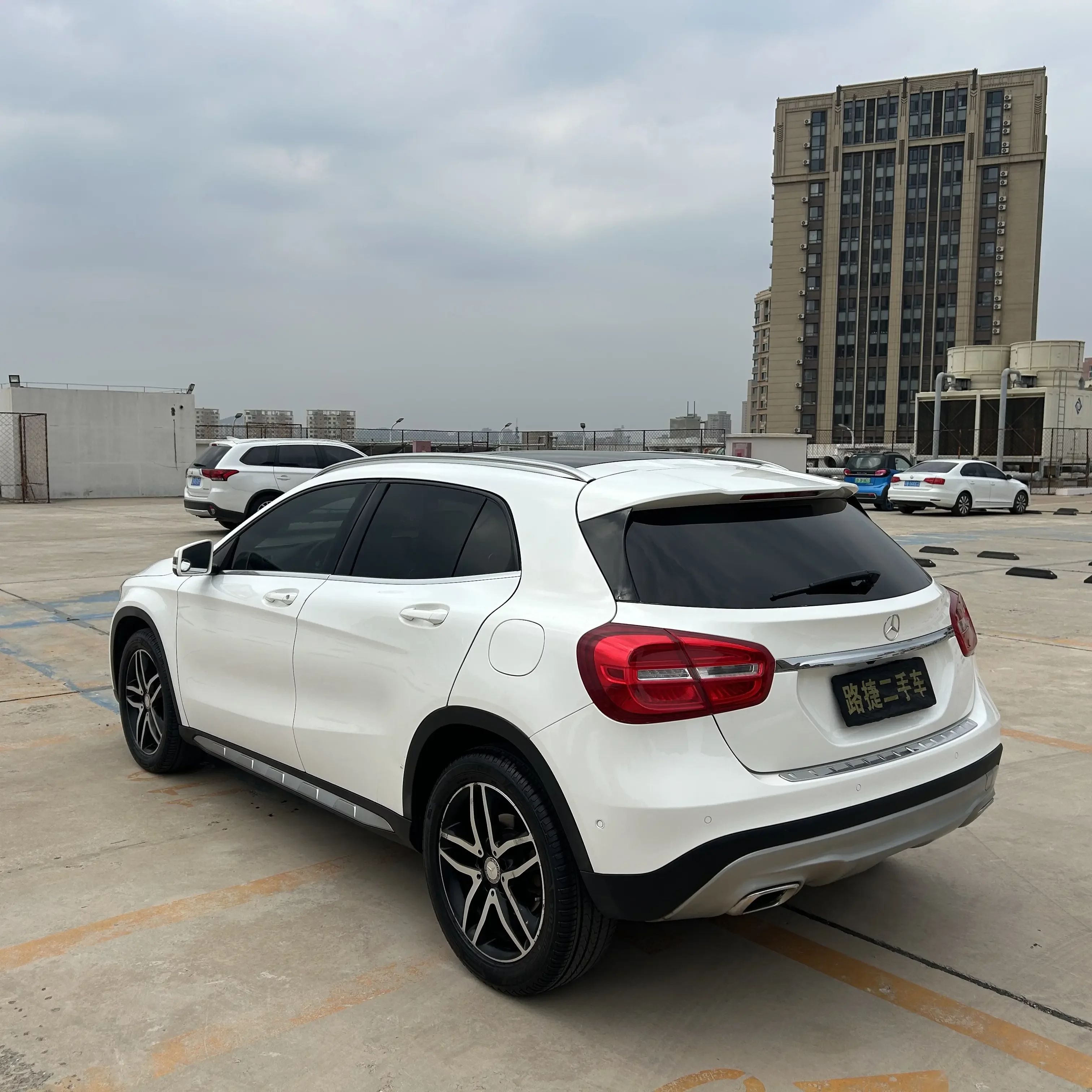 Mercedes-Benz GLA