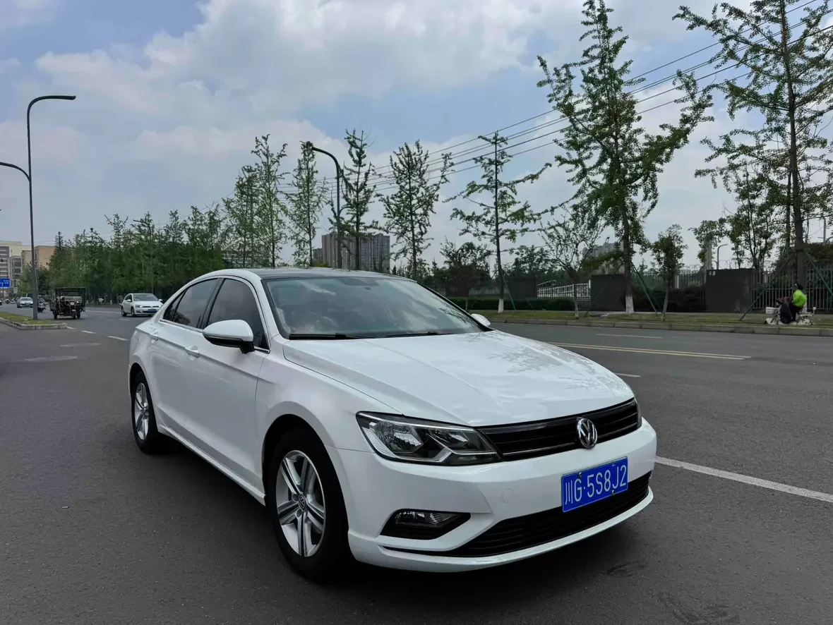 Volkswagen Lamando