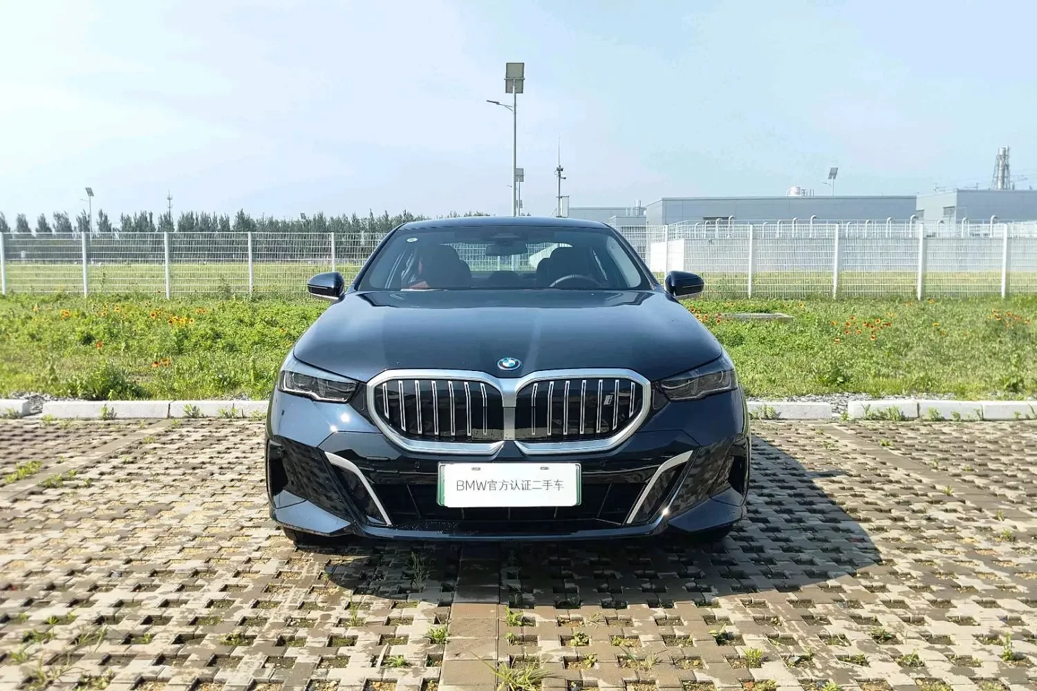 BMW i5