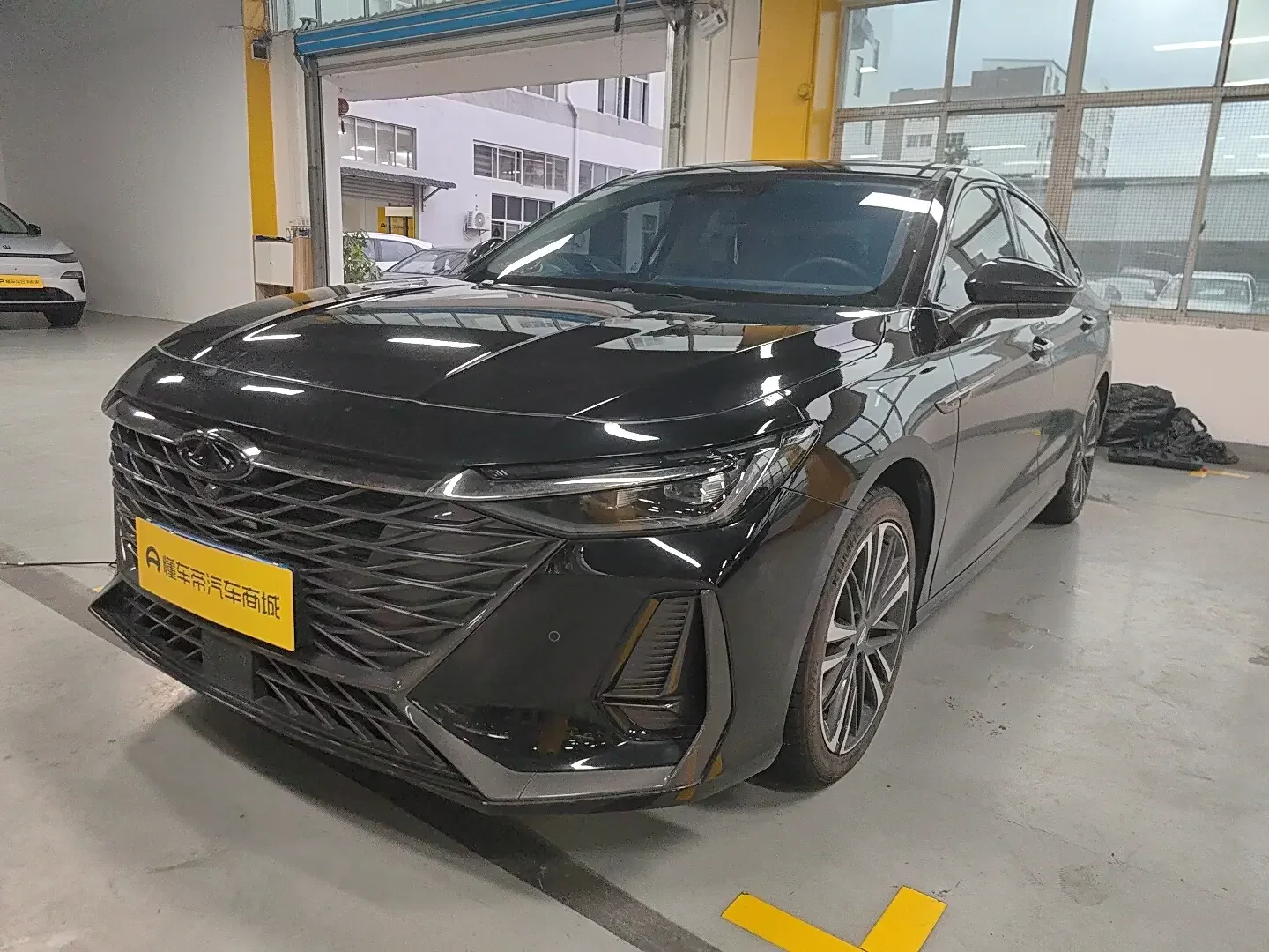 Chery Arrizo 8