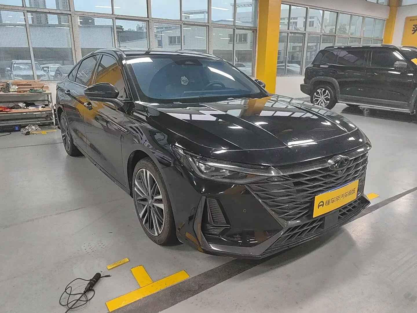 Chery Arrizo 8