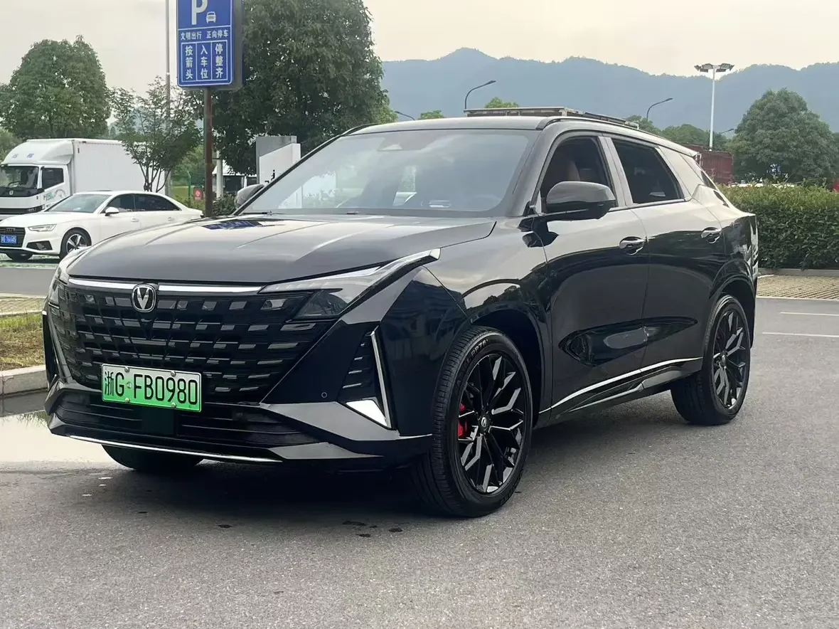 Changan UNI-Z PHEV