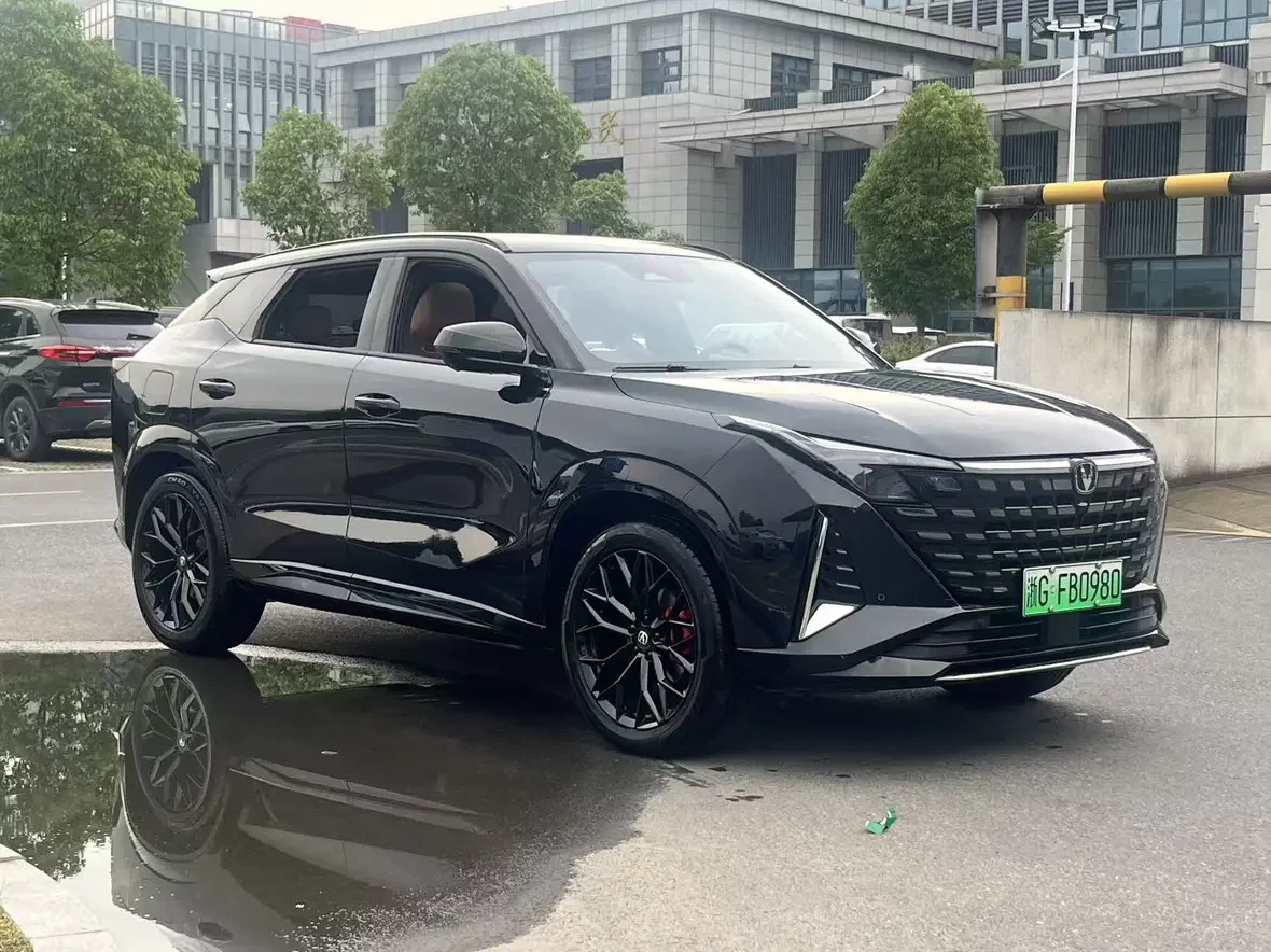 Changan UNI-Z PHEV