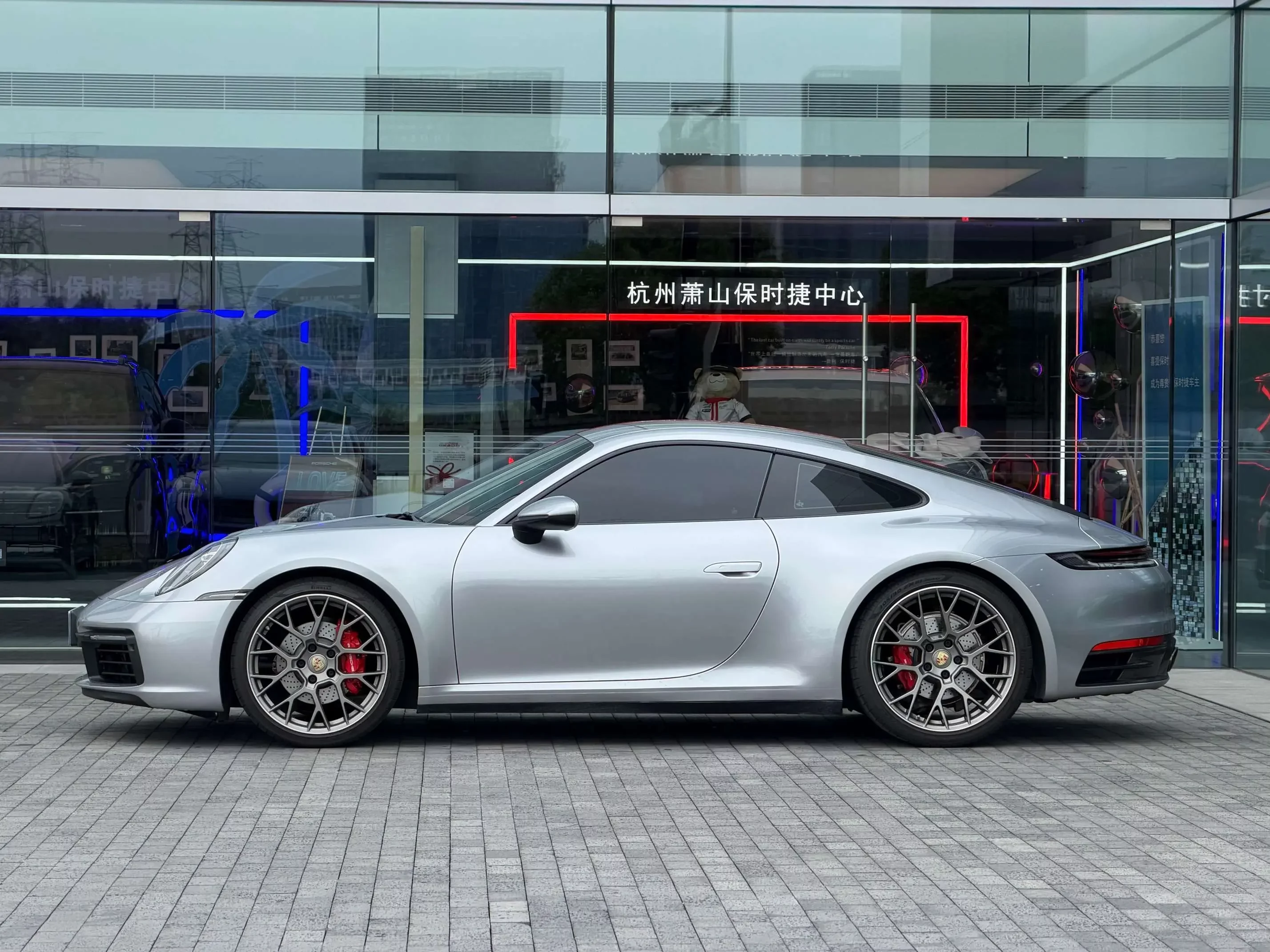 Porsche 911