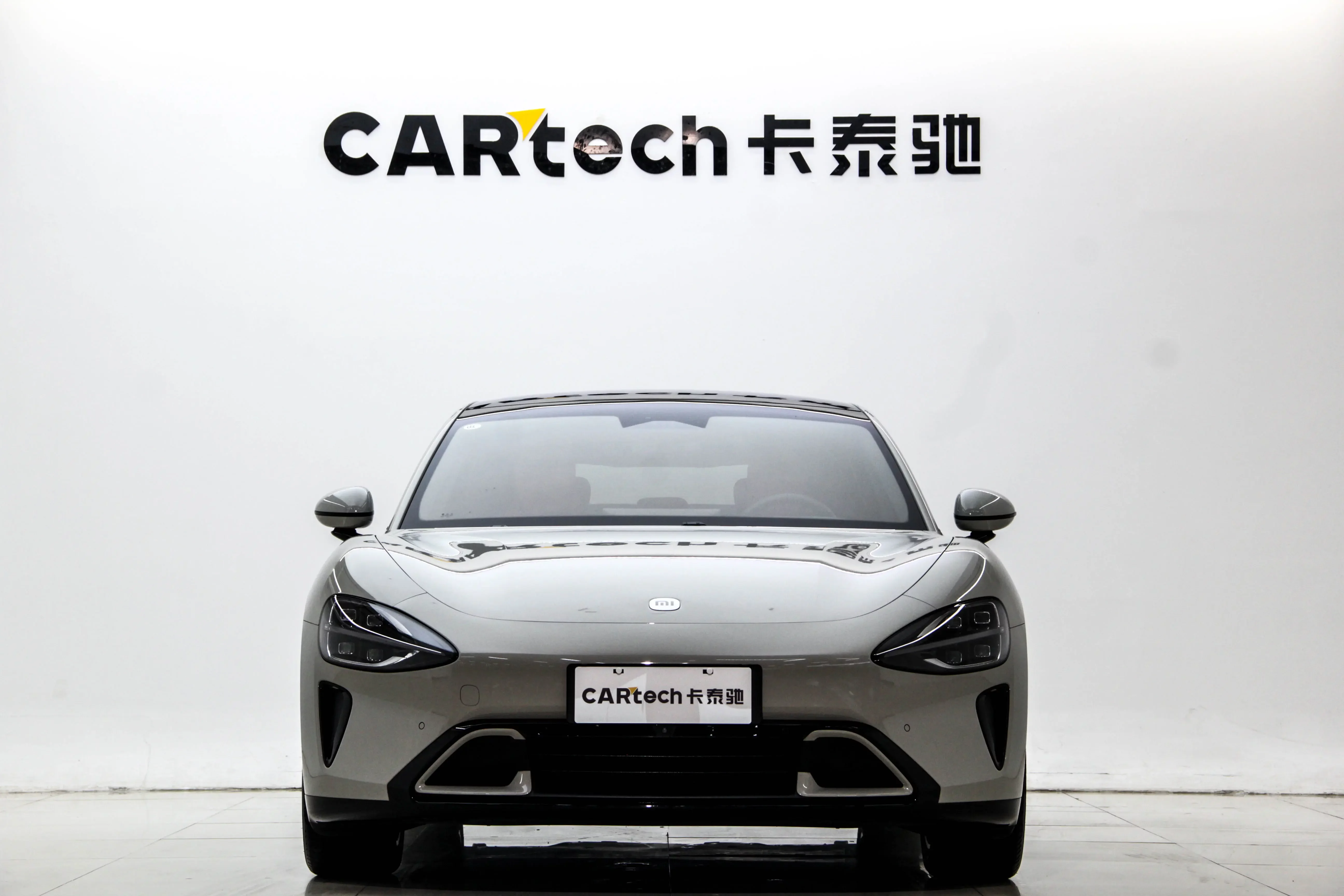 Xiaomi car Xiaomi SU7  из Китая