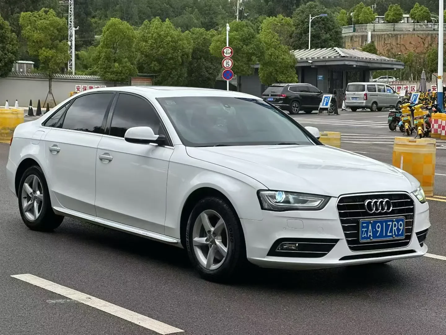Audi A4L