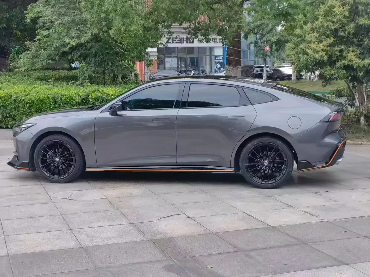 Changan UNI-V