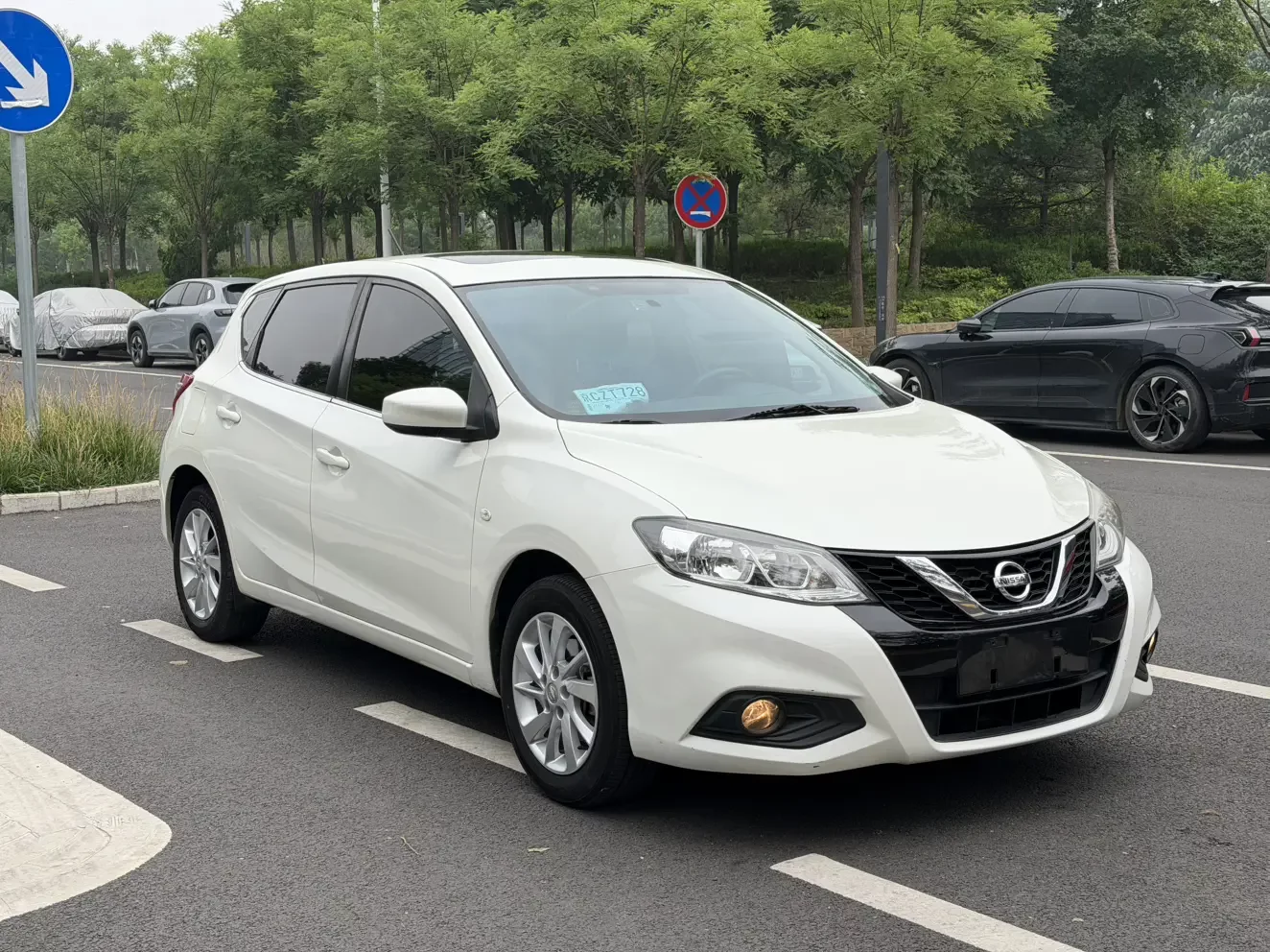 Nissan Tiida
