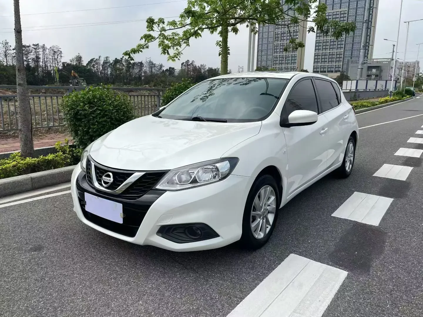 Nissan Tiida  из Китая